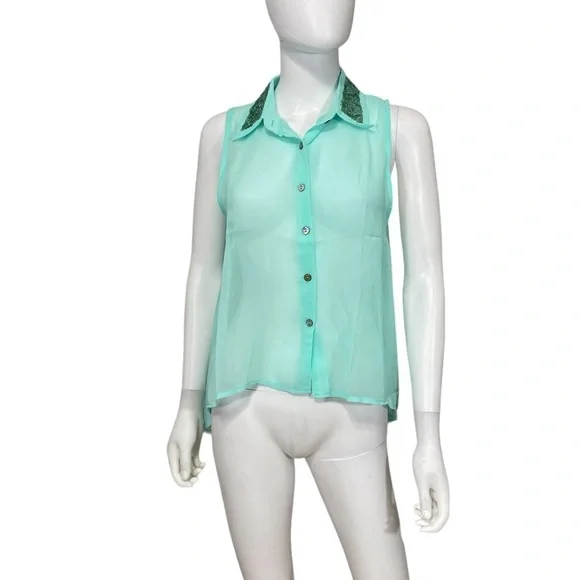 Women’s Sleeveless Mint Sequins Button Top
New - Picture 3 of 7